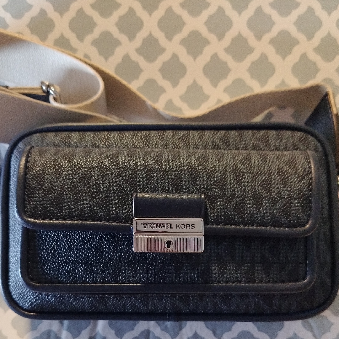 Michael Kors Blue And Beige Crossbody Bag / With Free Gift